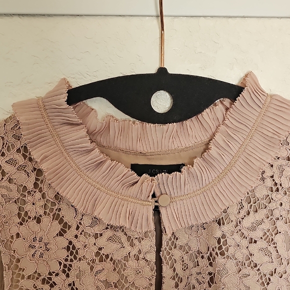 J. Crew Pink Lace Sleeveless Blouse( Welcome Offers😘) - Picture 4 of 6